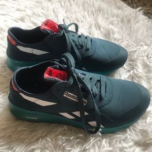 Reebok DMX Foam sneakers